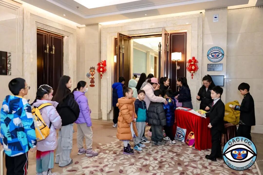 �������ģ����곤�� | ��ƽ���зǶ�ͯ���������������ױ���վ�佱�����ھ�Բ������